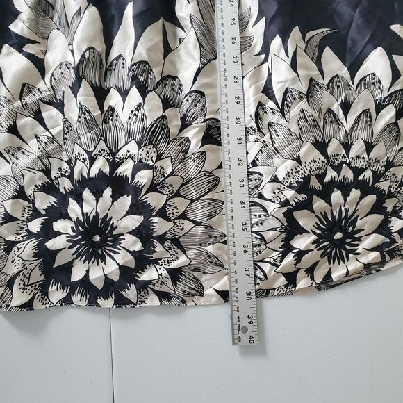 Y2K Whimsigoth Adrianna Papell Dress Womens 10 Black White Silk Floral Fit Flare - Picture 6 of 11